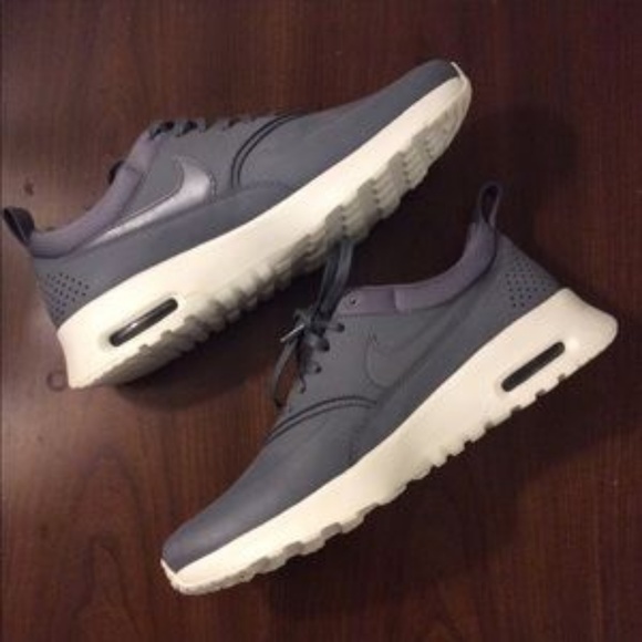 NEW NIB Nike Air Max Thea - Picture 4 of 7